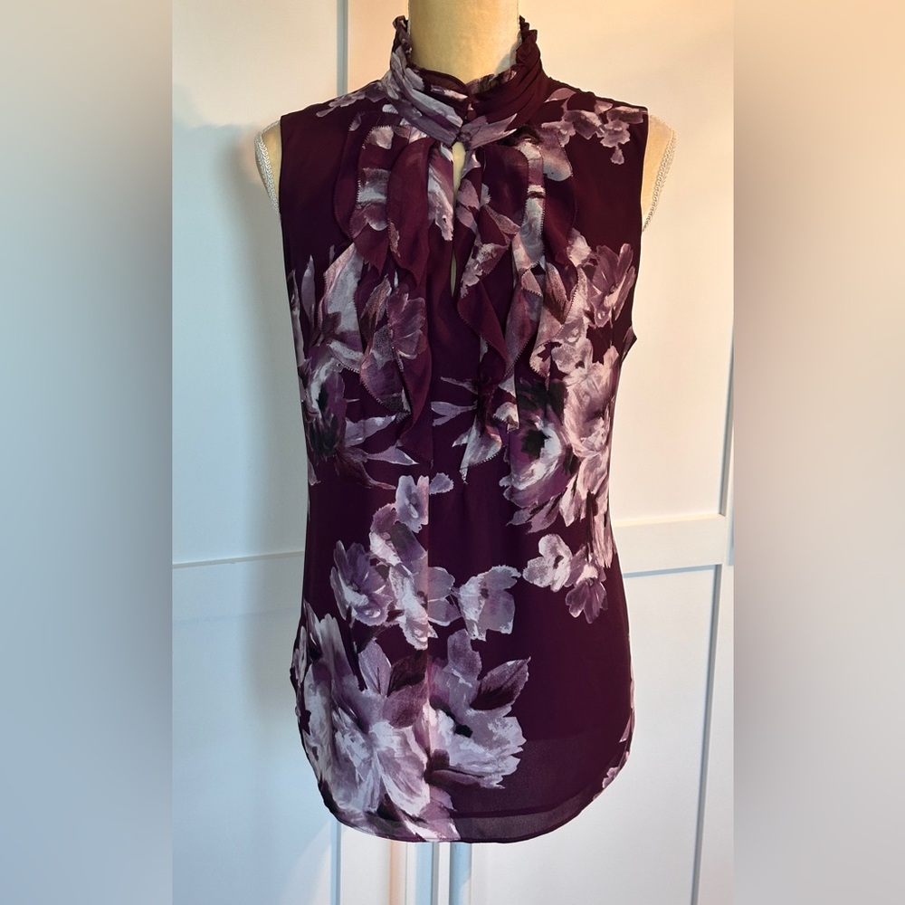 White House Black Market Floral Sleeveless Blouse
